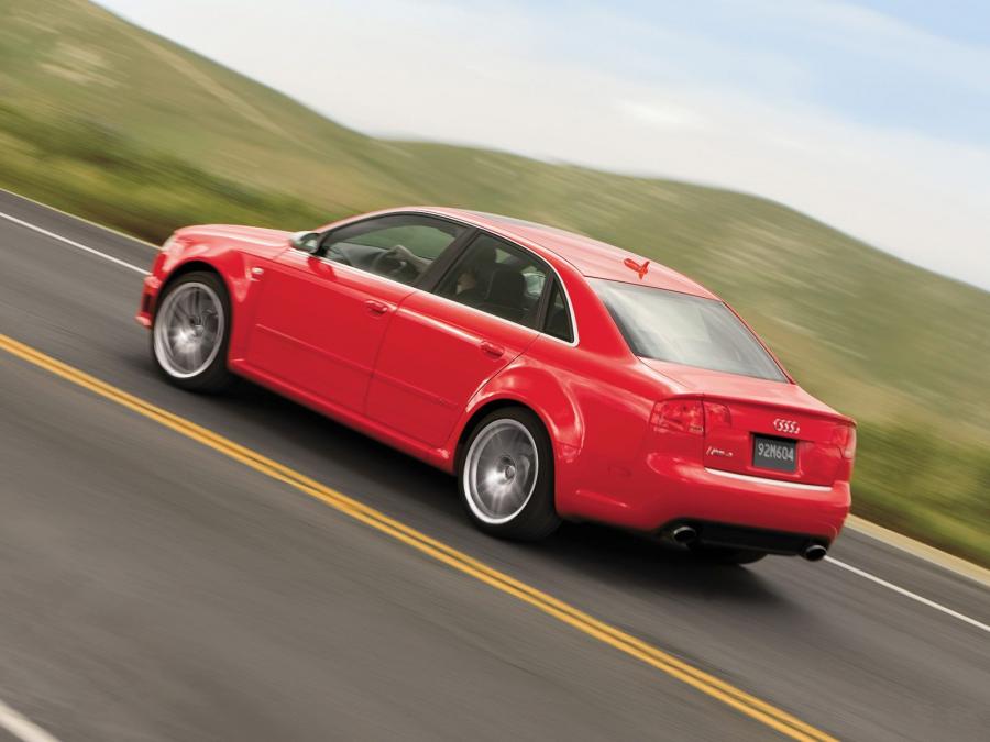  Audi RS4 Sedan (B7, 8E) 2005 года  (NA) (фото 15 из 15)
